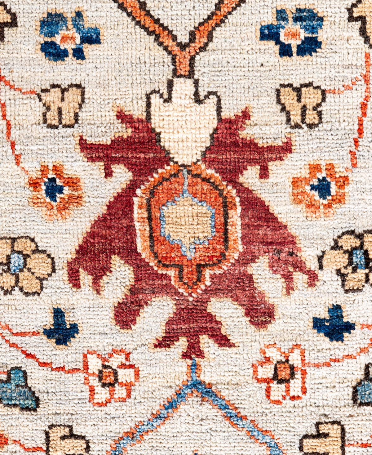 Adorn Hand Woven Rugs Serapi M0103-283 7'10"x9'11" Area Rug In White
