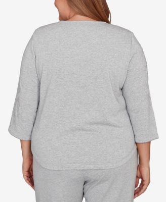 Plus Size Casual Vibe Asymmetrical Floral Embroidered Detail Top