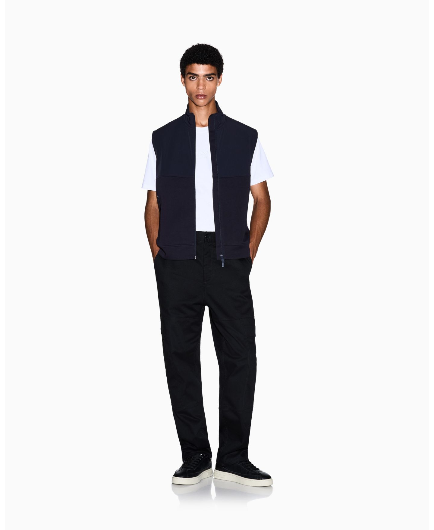 Мужской жилет A|X Armani Exchange Mixed Media Commuting Vest, цвет: Глубокий тёмно-синий — фото 3