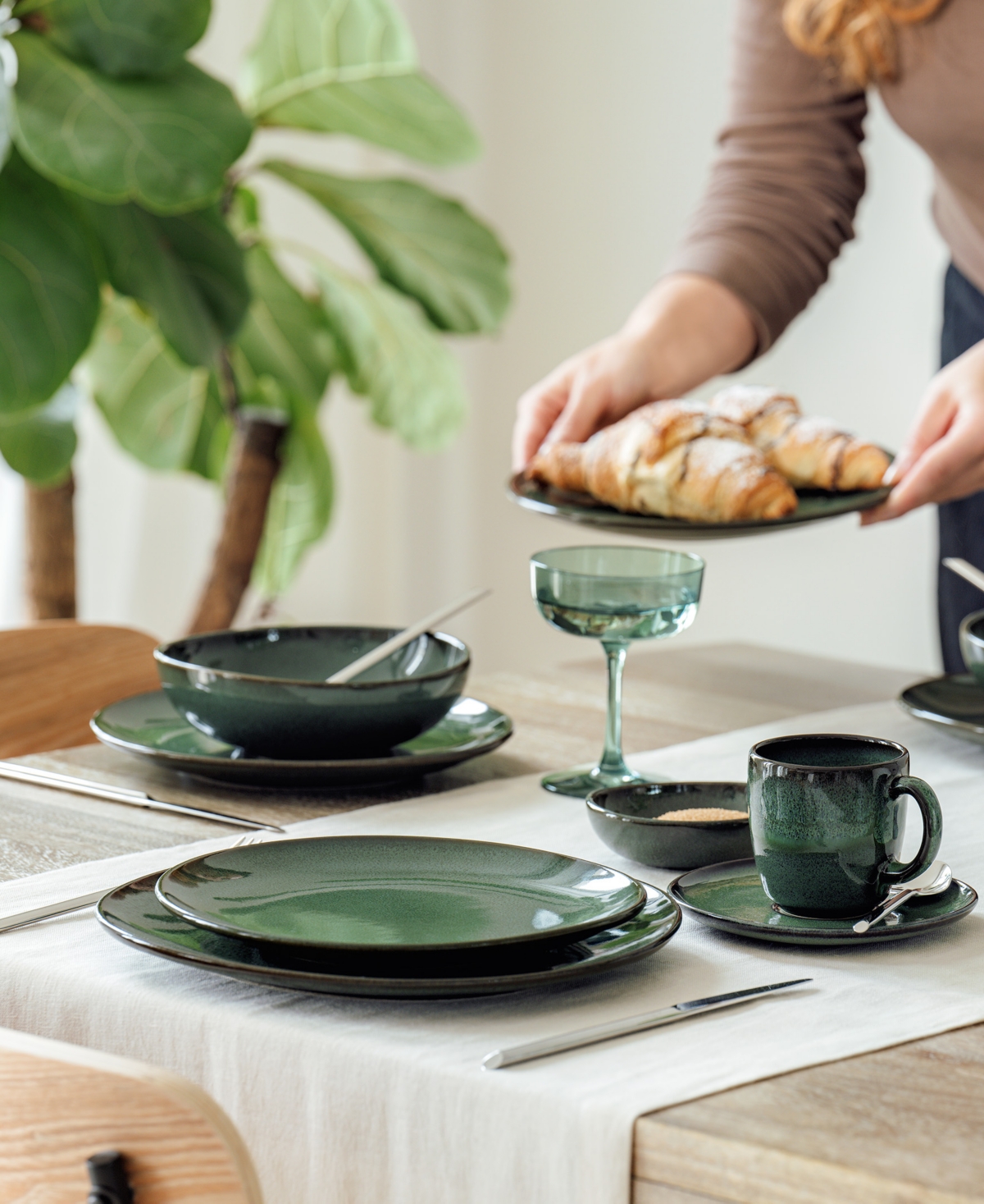 Villeroy & Boch Lave Serving Platter In Green