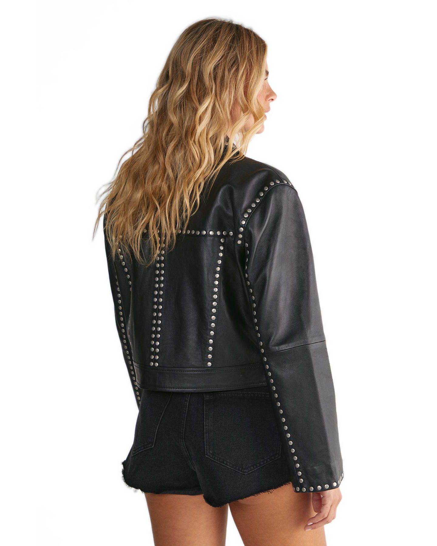 Женская куртка Nasty Gal Leather Studded Cropped Jacket, цвет: Чёрный — фото 3