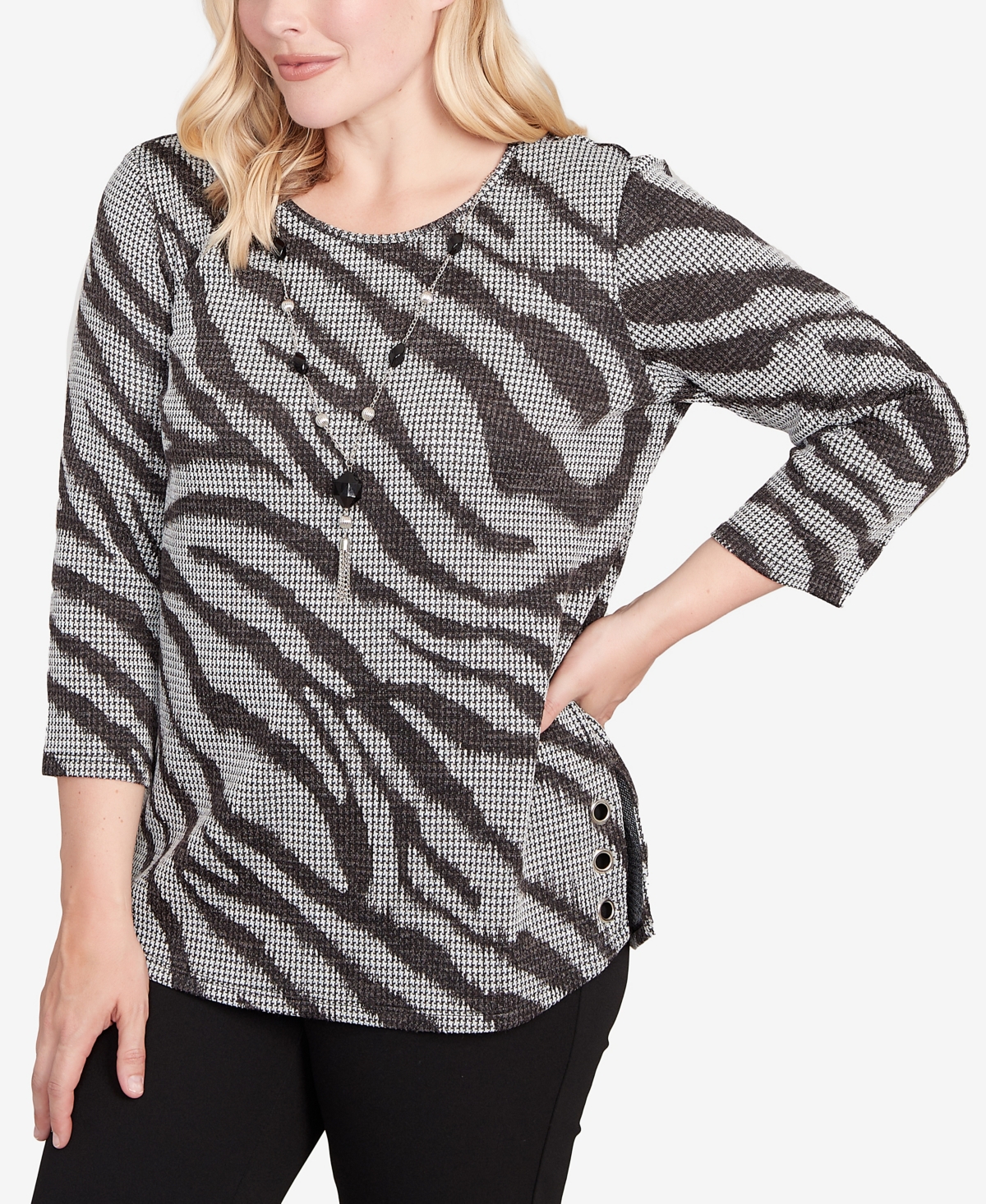 Alfred Dunner Jet Setter Animal Houndstooth Top With Necklace In Gray