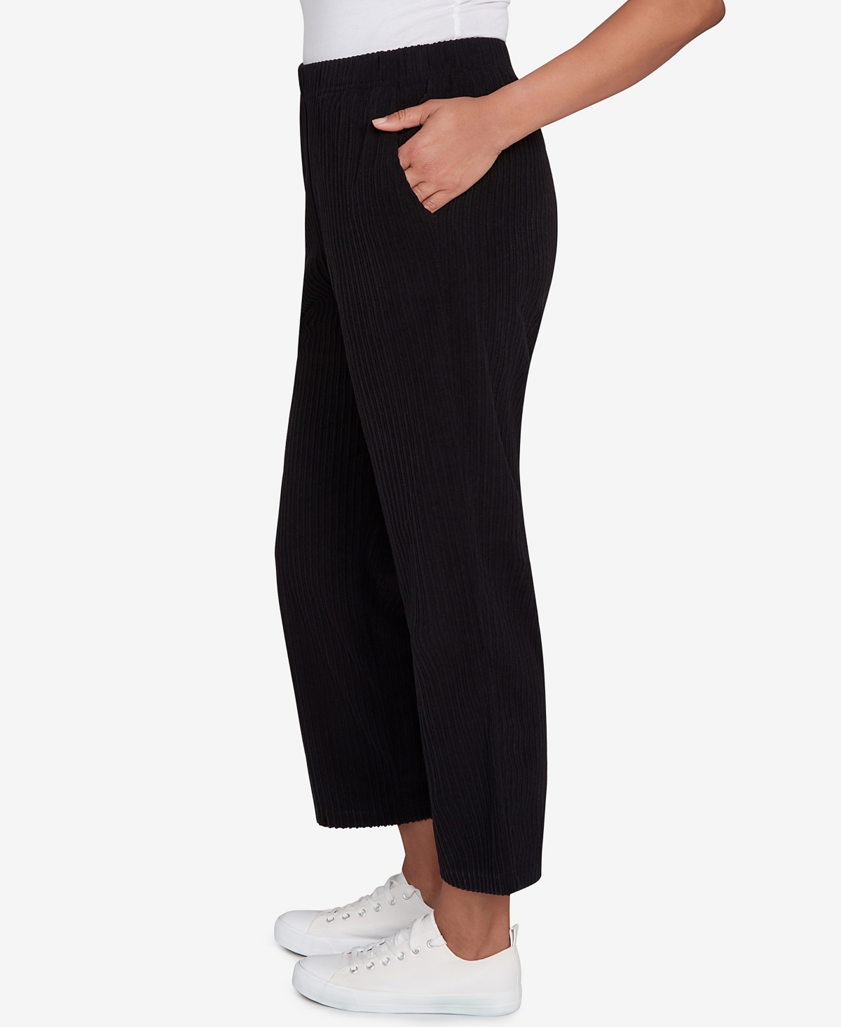 Alfred Dunner Women's Lake Champlain Ribbed Knit Ankle Pants In Black