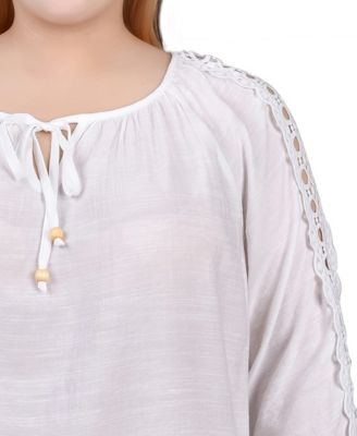 Plus Size 3/4 Sleeve Crochet Detail Top