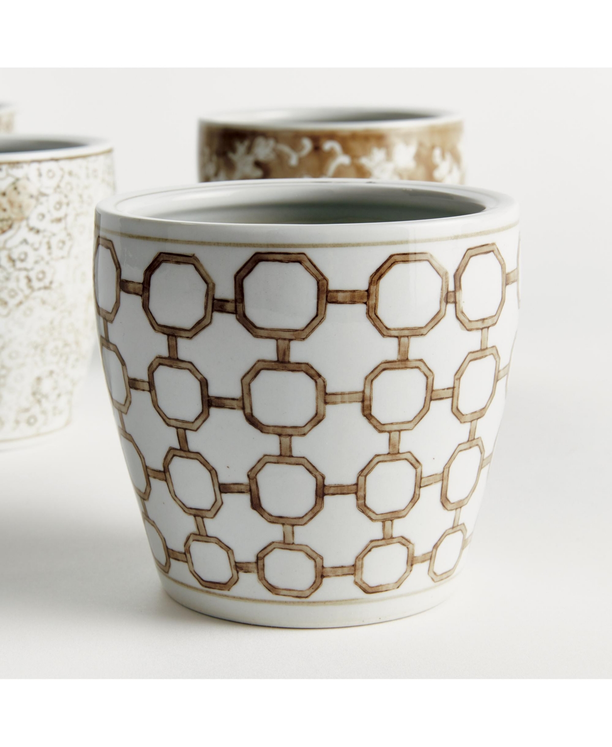 Napa Home & Garden Province Pots, Set of 4 - Brown & White Chinoiserie Planters