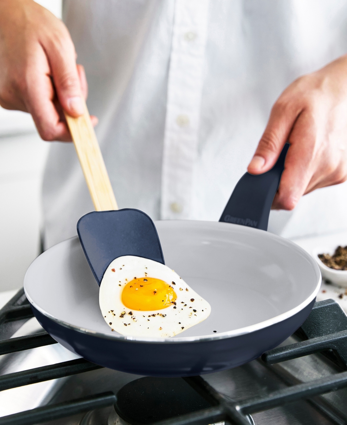 Greenpan Dover Ceramic Nonstick 7" Frypan With Spatula In Blue