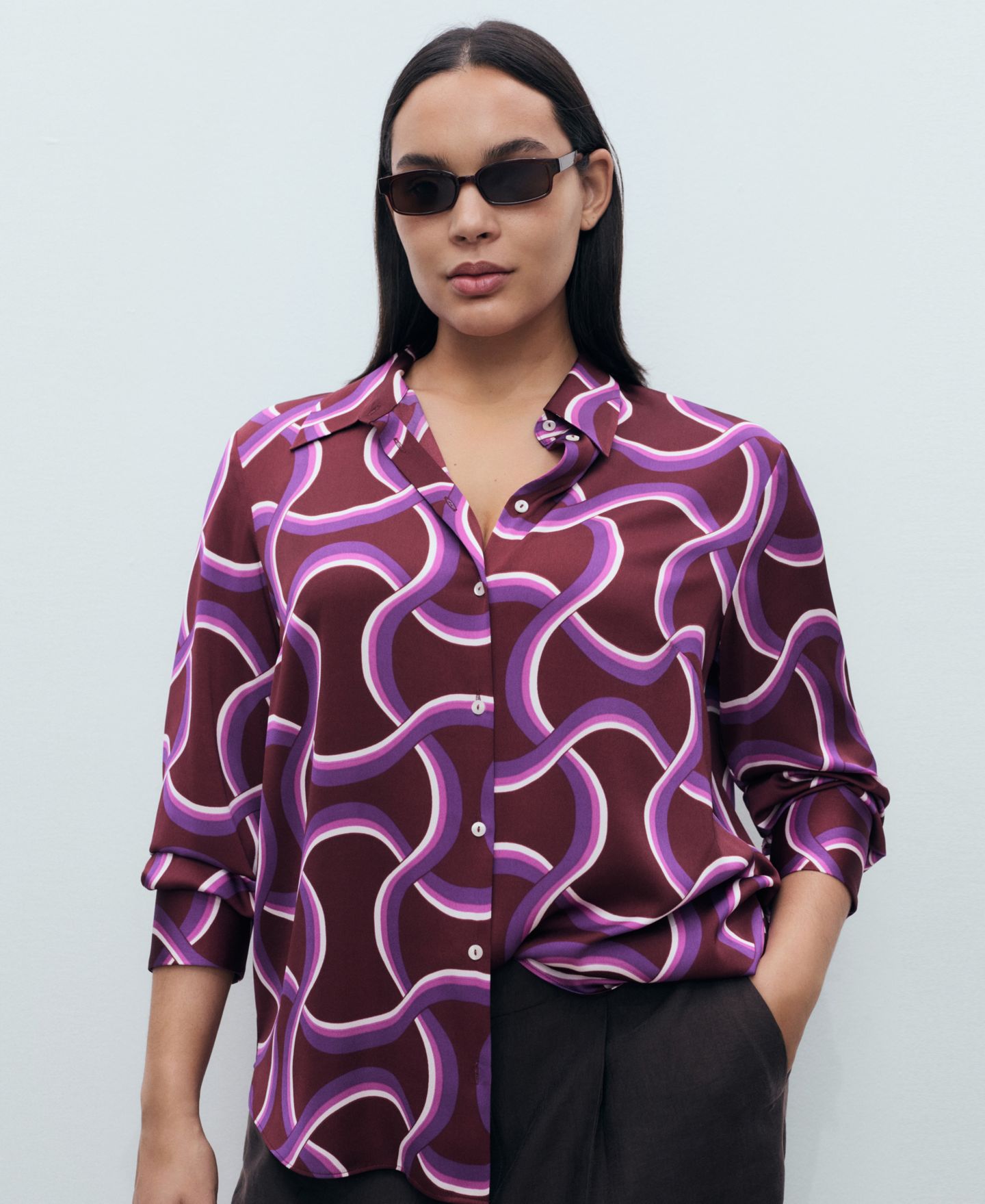 Женская рубашка Mango Abstract Print, цвет: Фиолетовый — фото 6