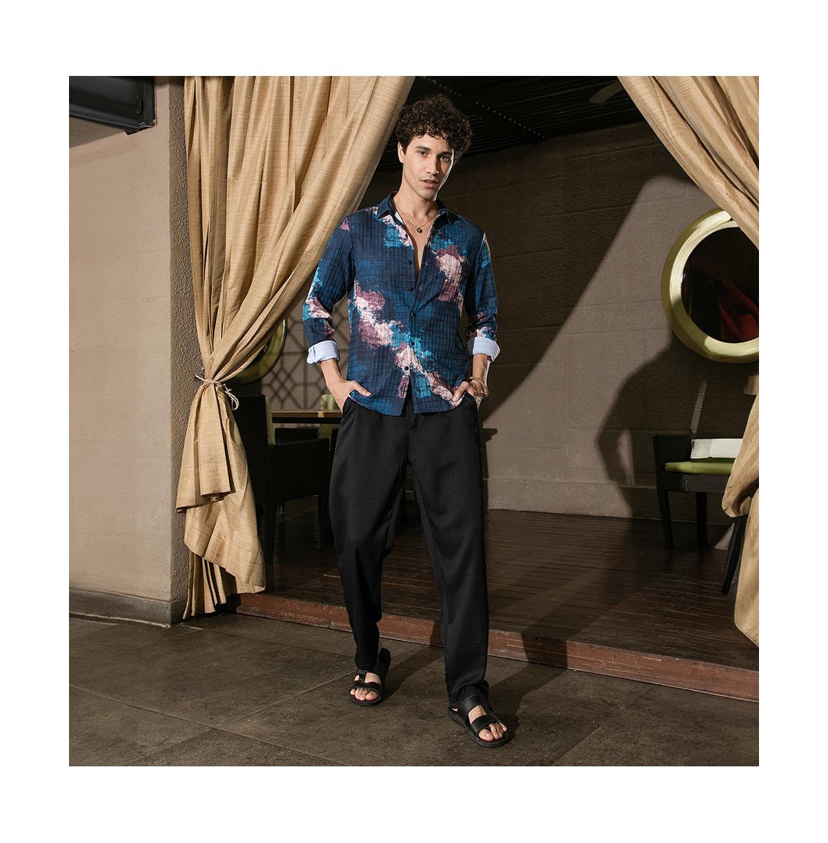 Campus Sutra Men's Abstract Fluid Shirt