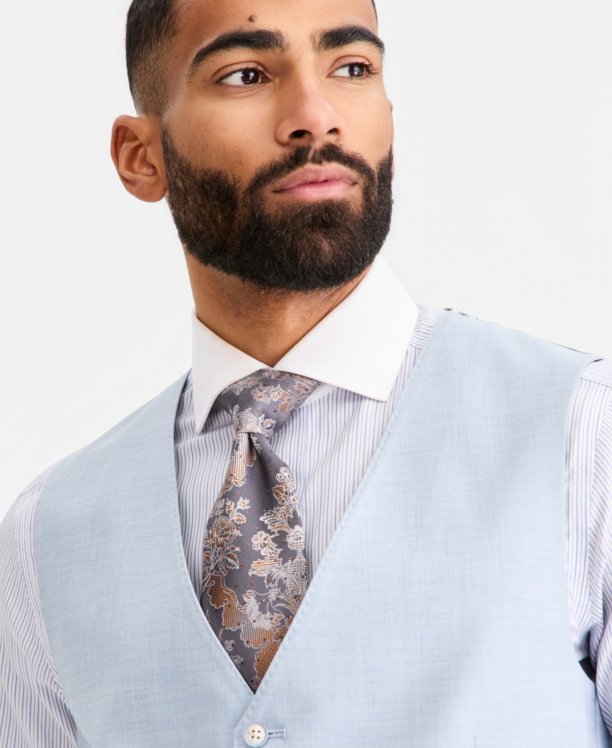 Tayion Collection Men's Classic-Fit Suit Separate Vest