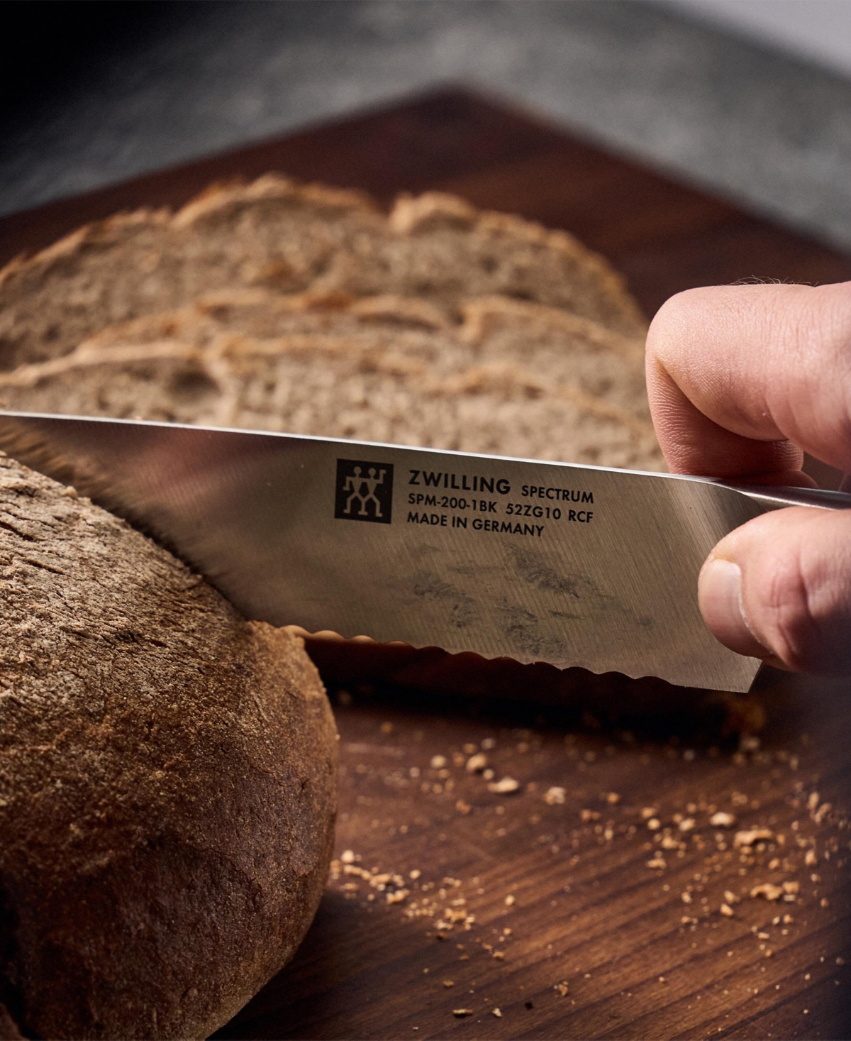 Zwilling Spectrum 8-inch Bread Knife In Black