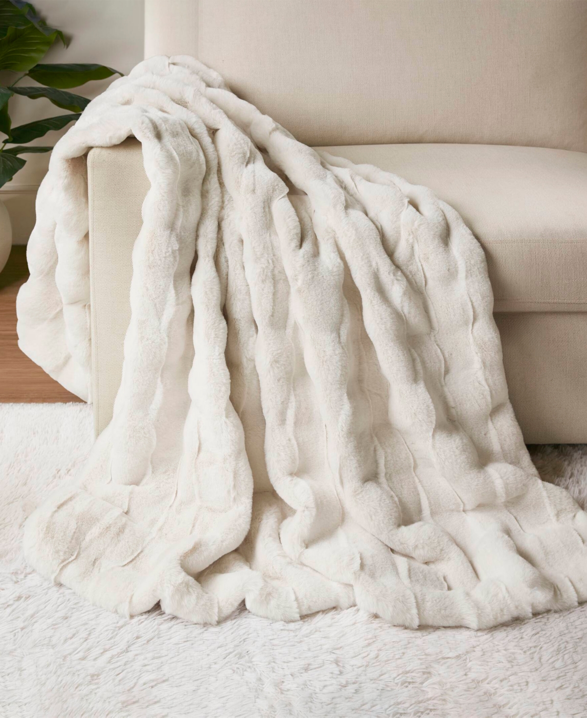 Madison Park Vivienne Faux Fur Throw, 50" x 60"