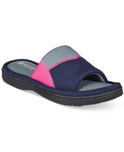 Isotoner Signature Active Sport Ashlyn Slides