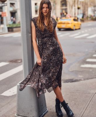 DKNY