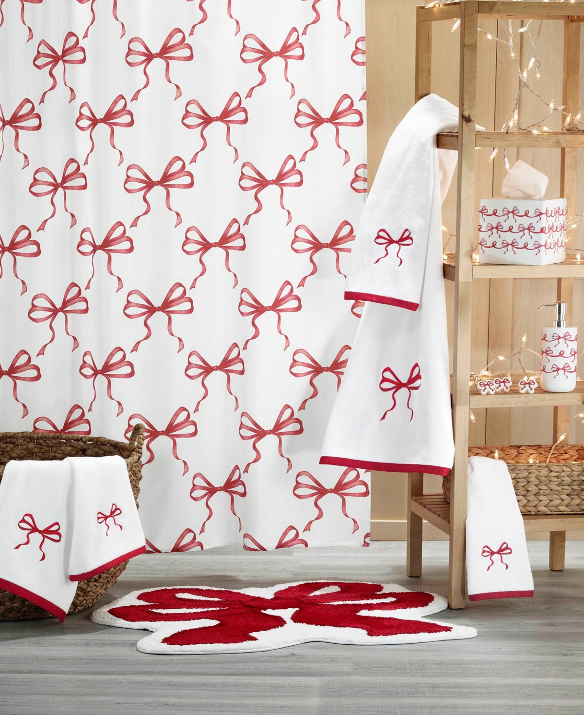 Avanti Christmas Bows Resin Lotion Pump And 2-pc. Cotton Fingertip Towel Set In White