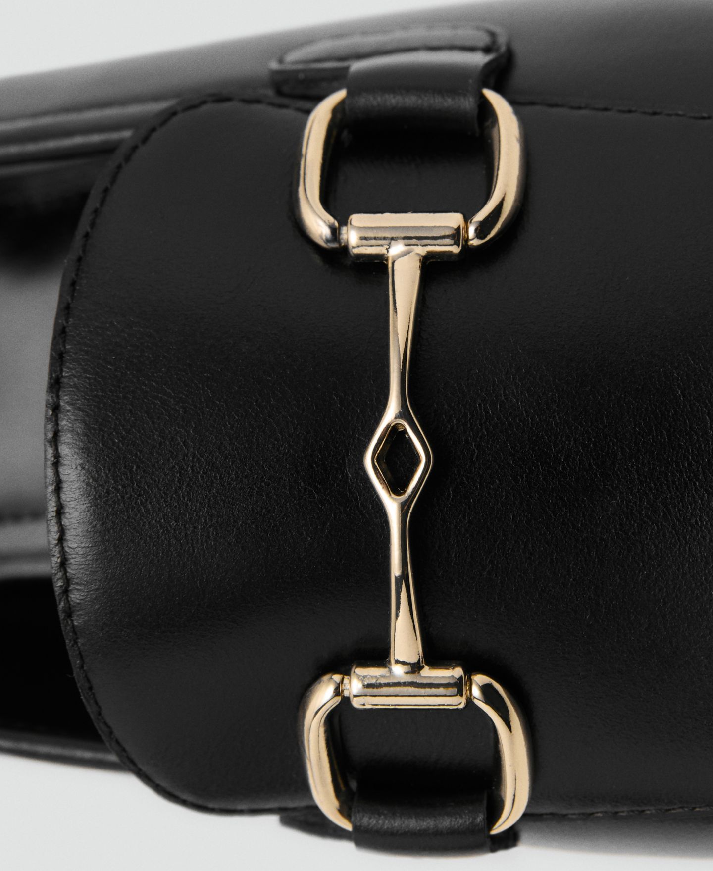 Женские мокасины Mango Buckle Leather, цвет: Чёрный — фото 3