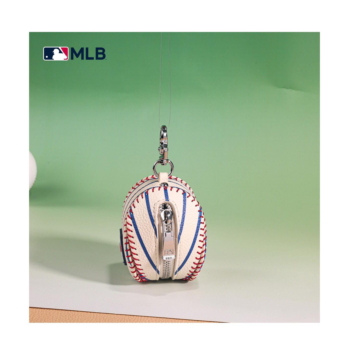 Женский брелок Montana West New York Yankees Baseball Bag Charm — фото 3