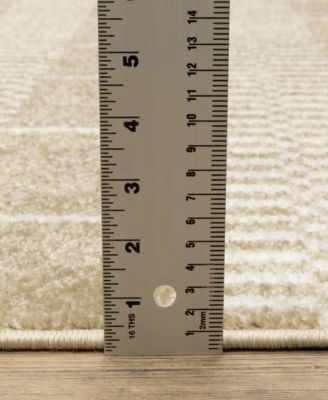 Quinn QUI05 5' x 8' Area Rug