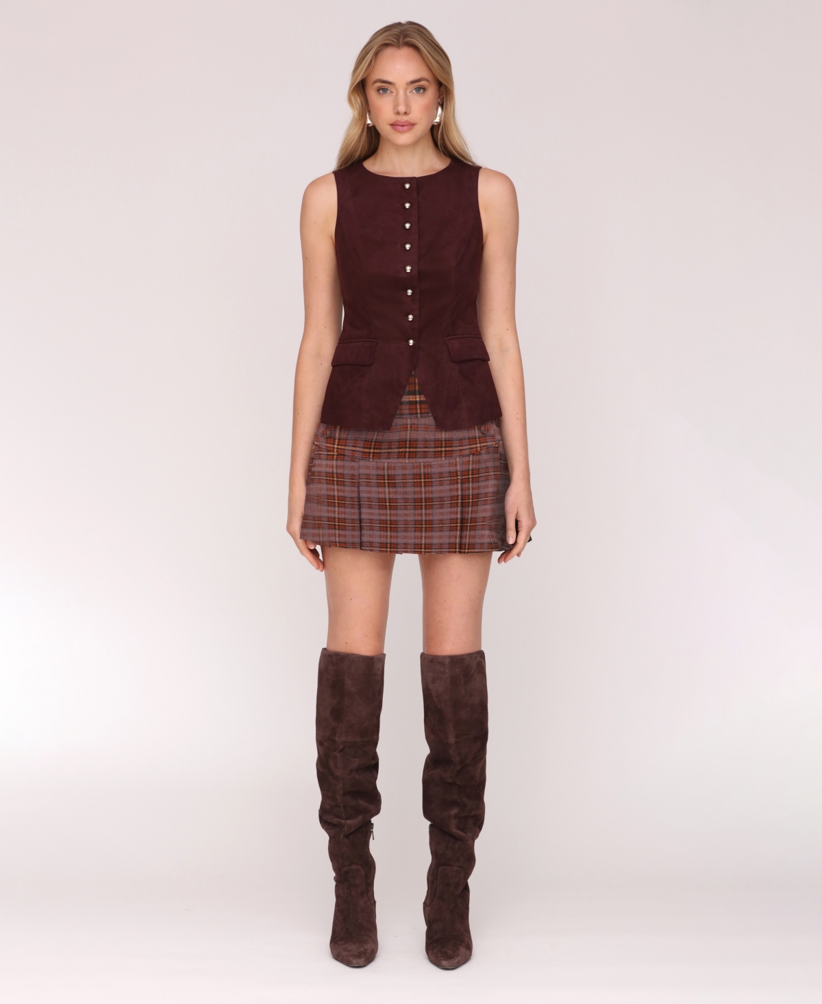 Avec Les Filles Faux Suede Vest In Burgundy