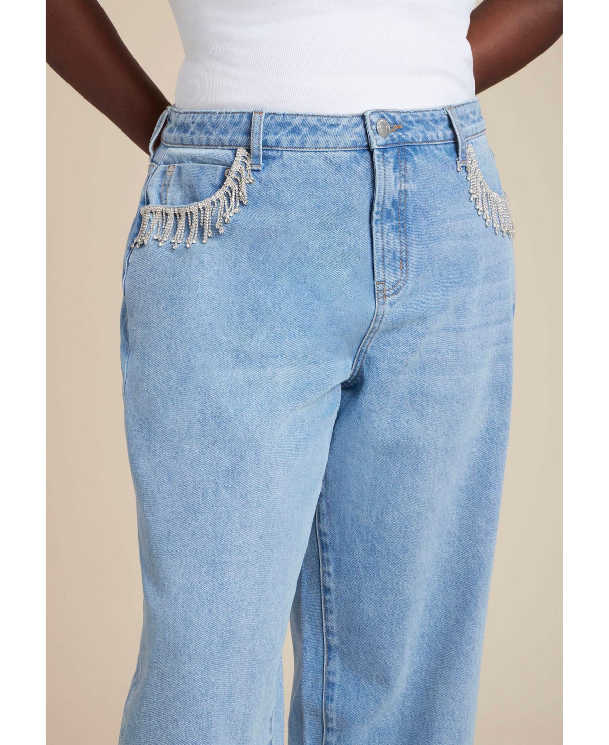 Eloquii Women's Plus Relaxed Jean With Rhinestone Trim Pocket