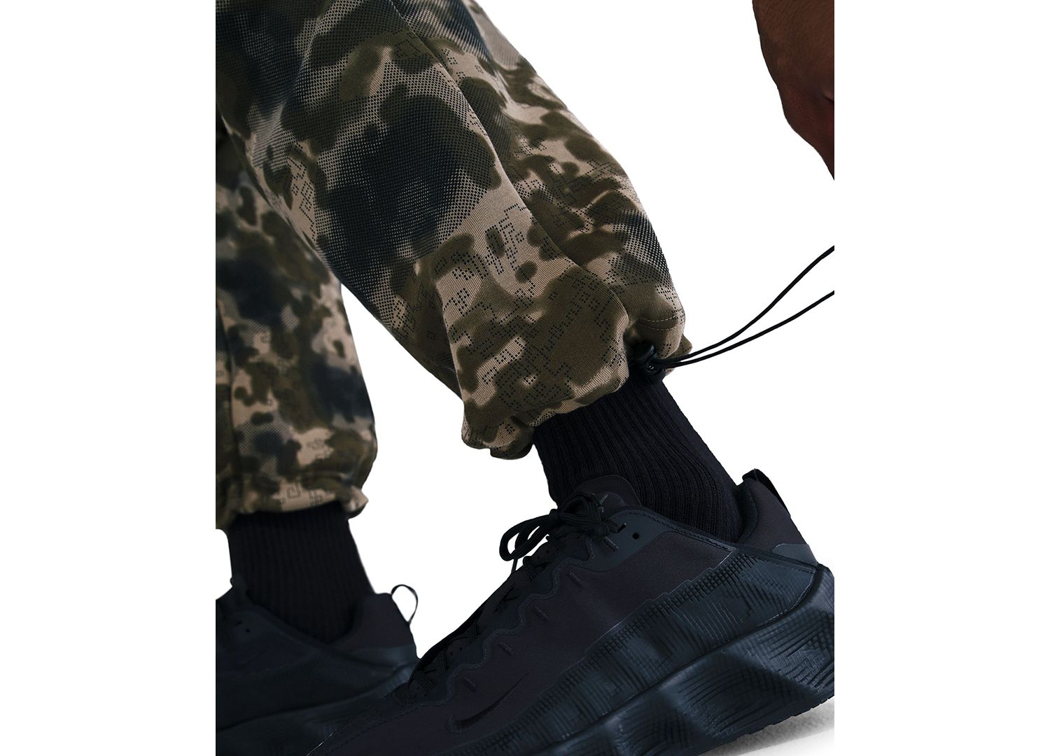 Men's Tech Open-Hem Fleece Camo Pants