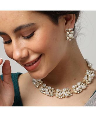 Women's White Pearl Cluster Necklace And Earrings (7-8 mm) (Set Of 2)