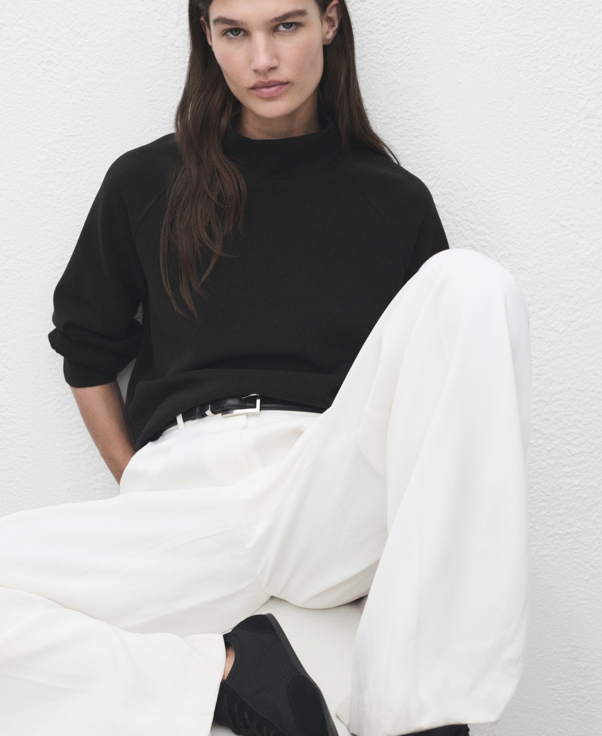 Mango Women's High Collar Sweatshirt In Black