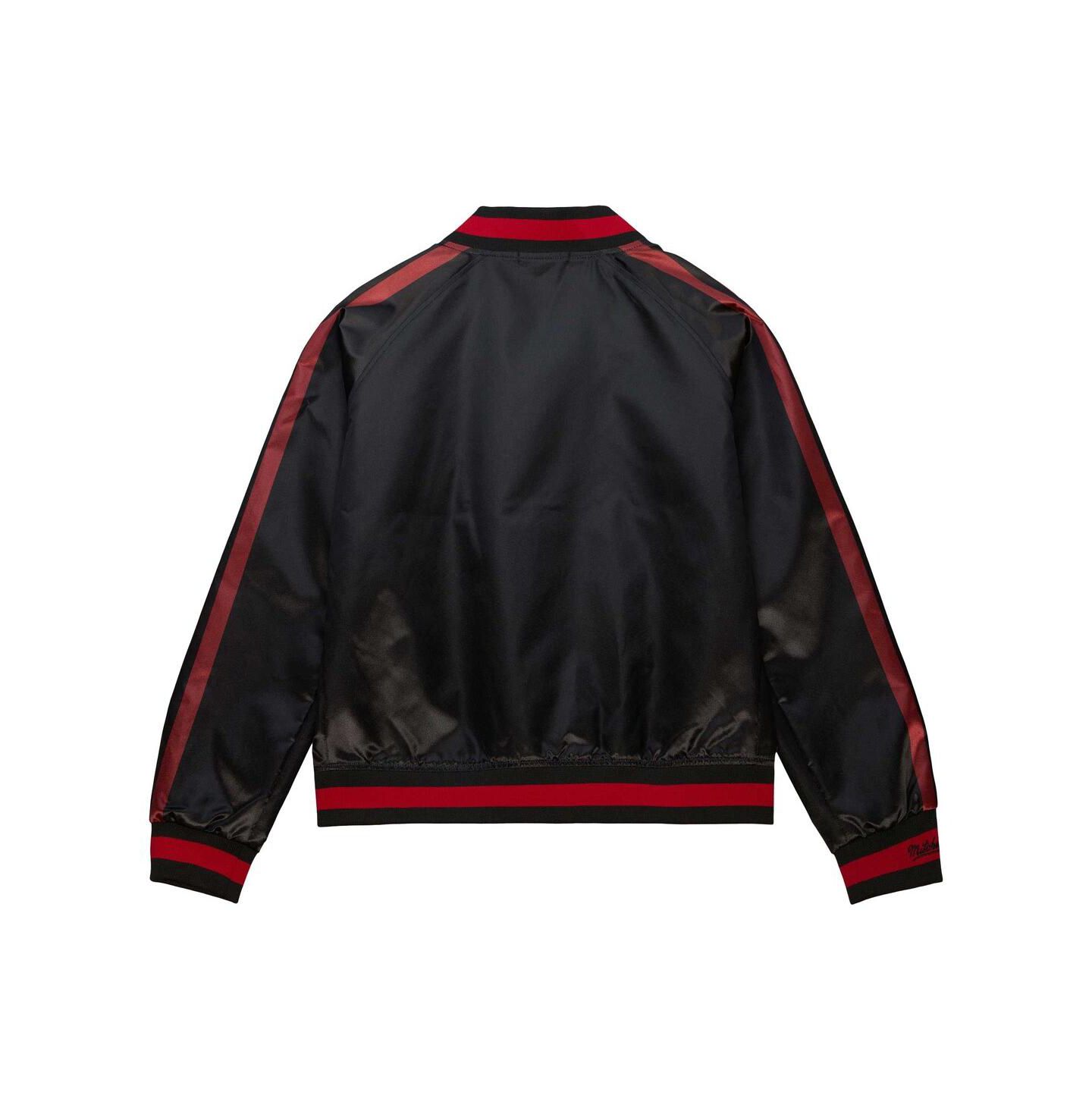 Женская куртка Mitchell & Ness Black Buffalo Bills Raglan Satin Full-Snap — фото 3
