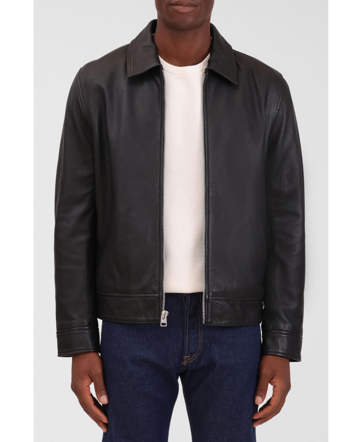 Мужская куртка из натуральной кожи на молнии спереди