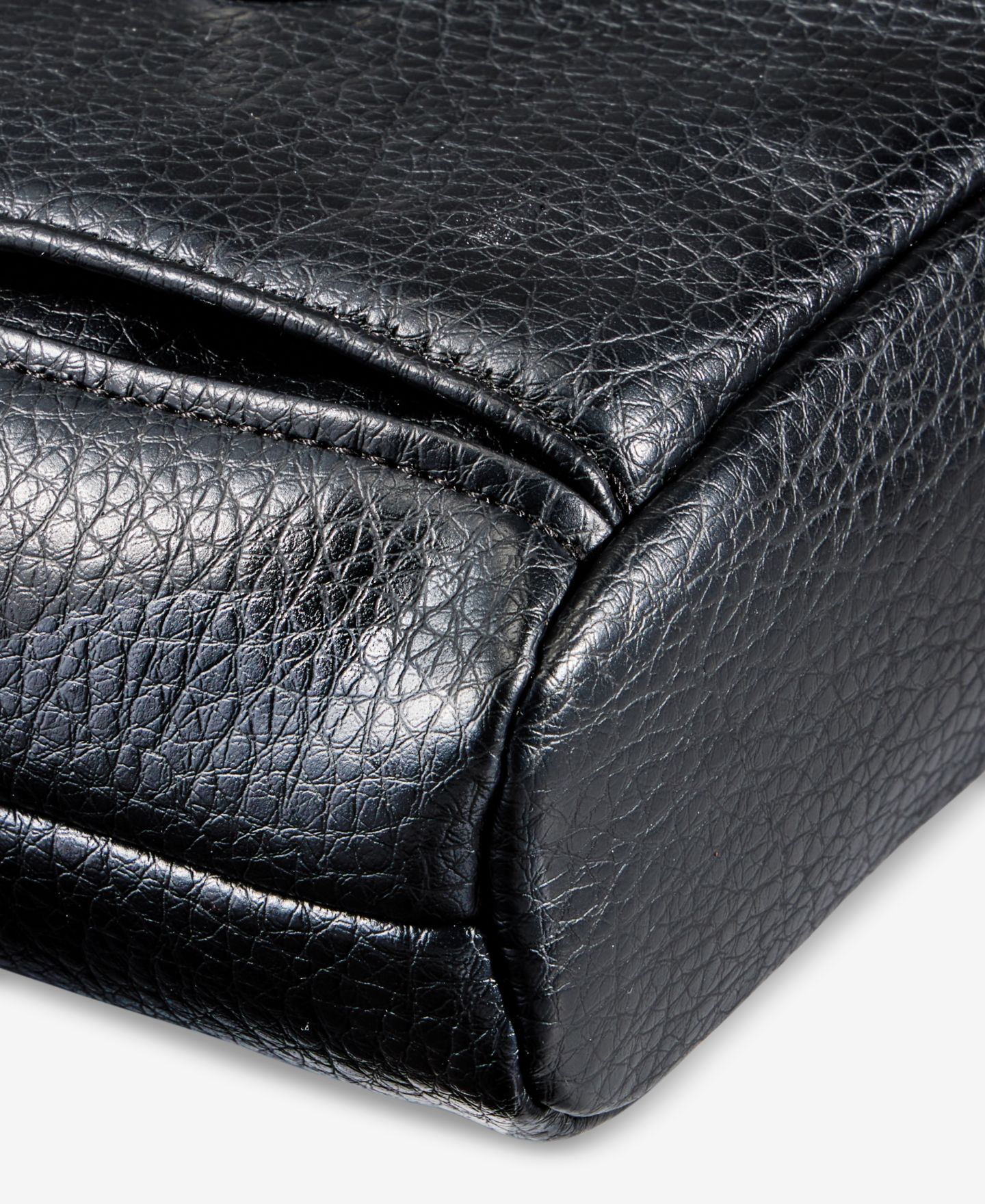 Женская сумка Giani Bernini Small Pebbled Crossbody, цвет: Чёрный — фото 5