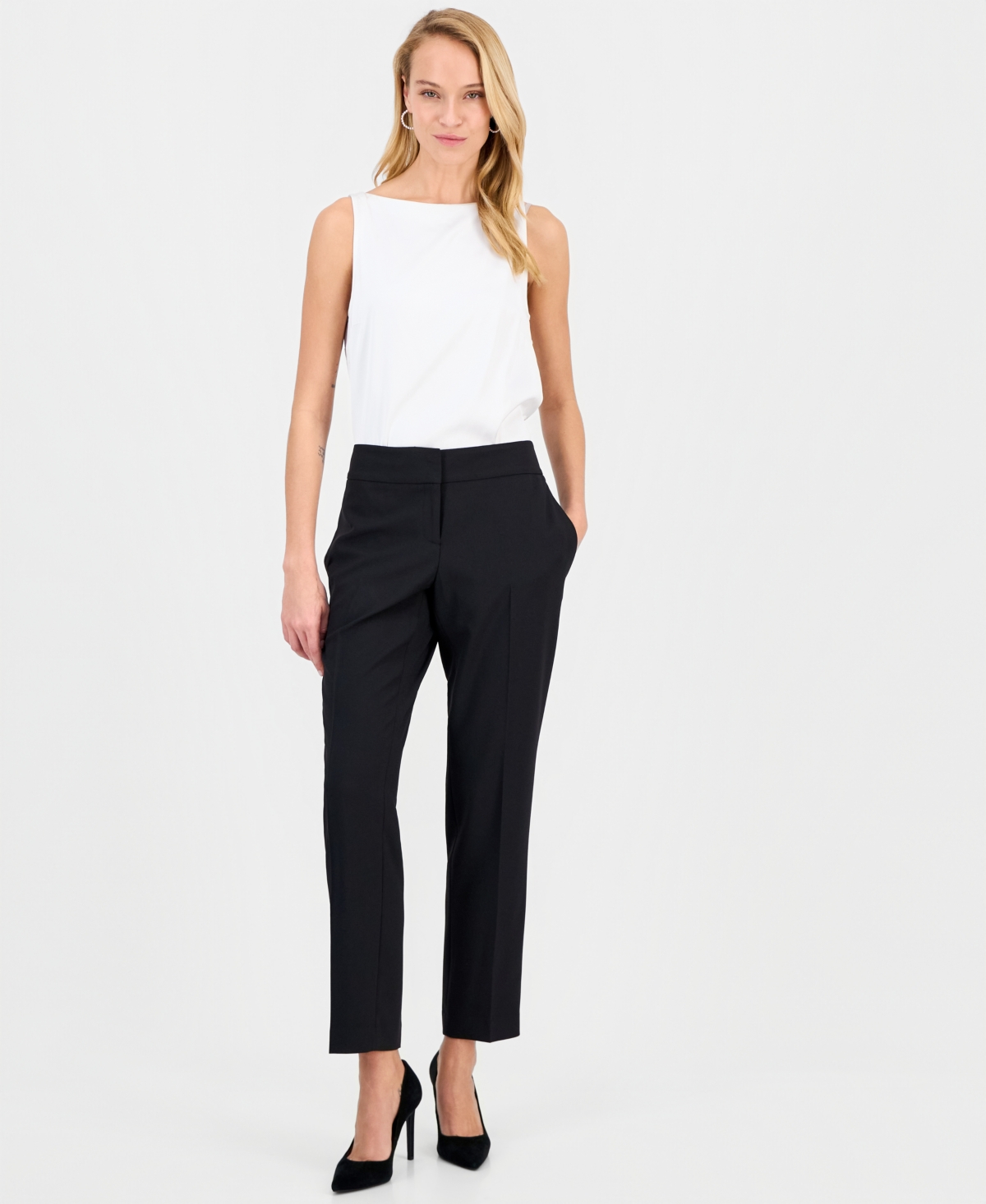 Le Suit Women's Notch-lapel Mid-rise Pantsuit In Black
