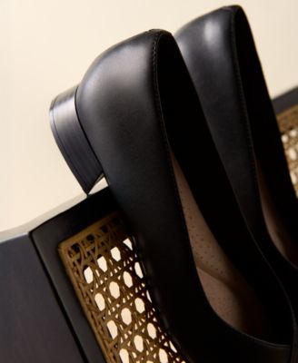 Women's Collection Natalyn Wish Shoes