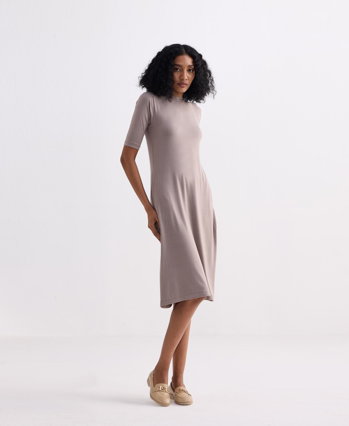 Reistor Women's High Crew Neck Elbow Sleeves Fitted Dress Dusty Brown
