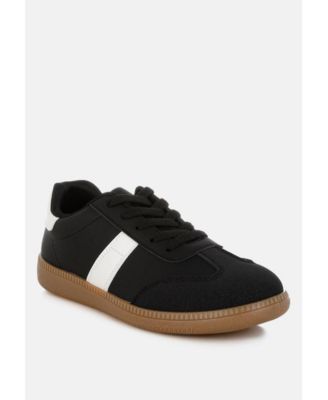 Womens Crossover Classic Lace-Up Flatform Sneaker