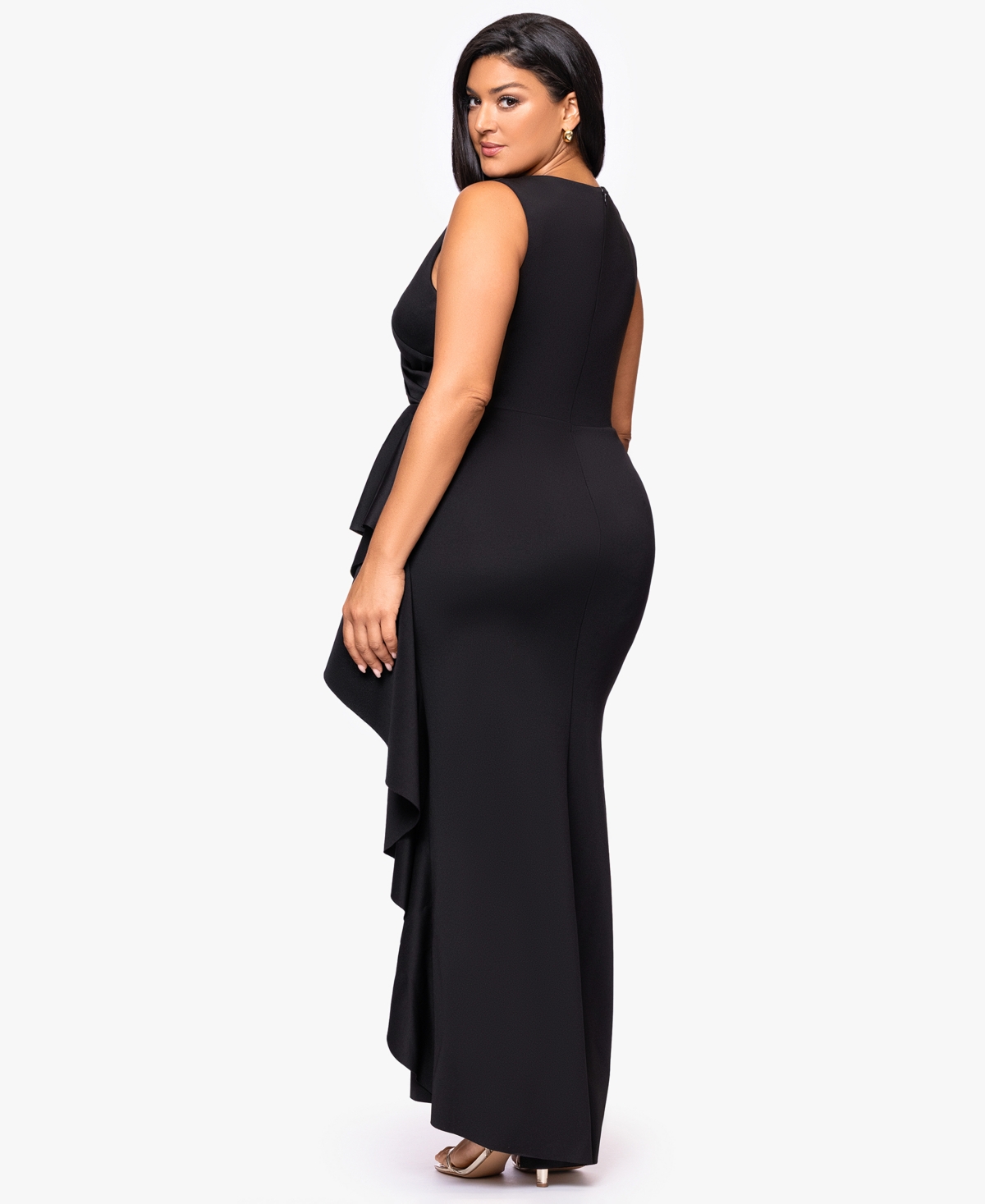 Betsy & Adam Plus Sleeveless Ruffled Ballgown Dress