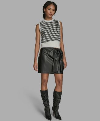 Women's Diamond Crewneck Sweater Vest