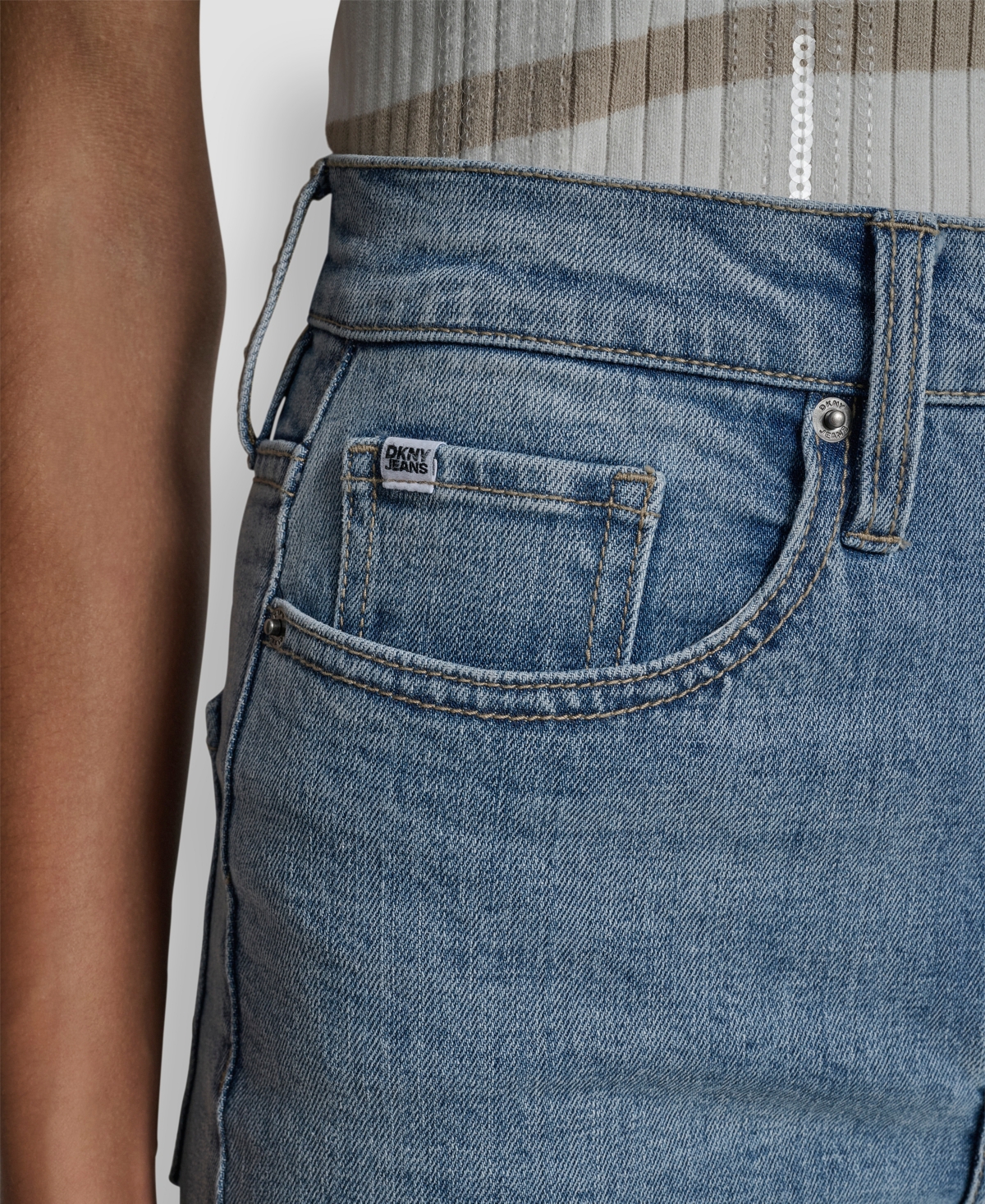 Dkny Jeans Women's Classic High Rise Straight No Cuff