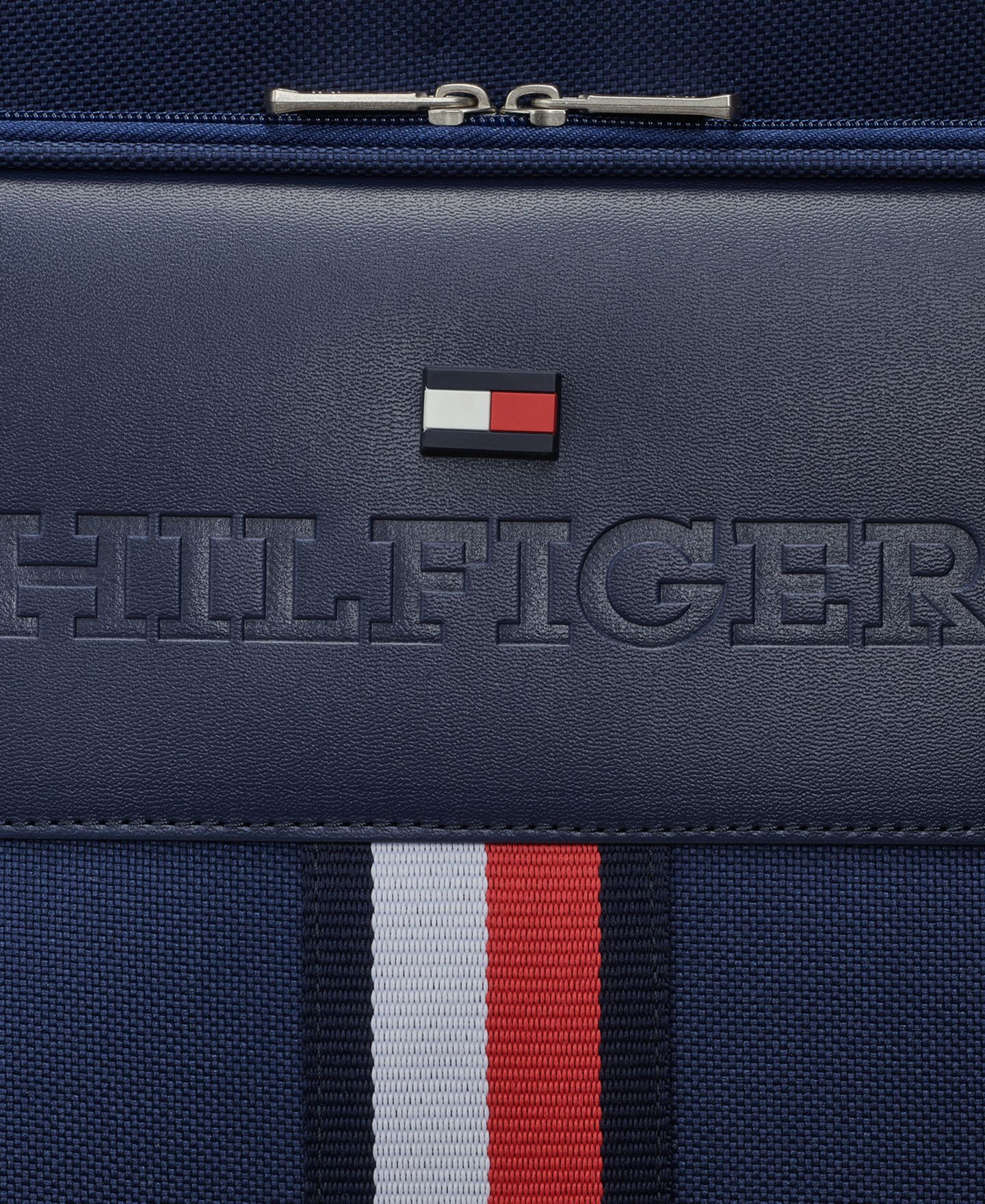 Чемодан Tommy Hilfiger Collingwood 21" Luggage, цвет: Тёмно-синий — фото 7