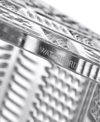 Gingerbread House D&eacute;cor Figurine