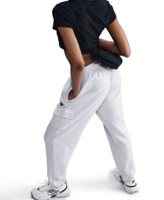 Sportswear Club Fleece Women's Mid-Rise Oversized Cargo Sweatpants