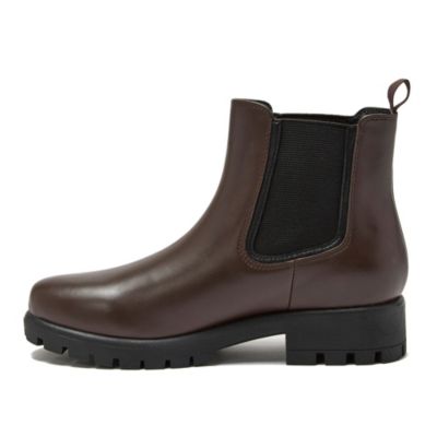 Women's Wide Width Classic Leather Chelsea Boots