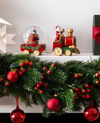 Villeroy & Boch Christmas Figural Gifts Collection