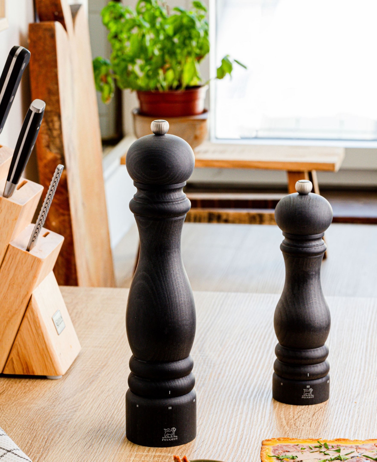 Peugeot Paris U'select 9" Pepper Mill In Black