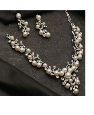 Women's White Pearl Cluster Necklace And Earrings (7-8 mm) (Set Of 2)