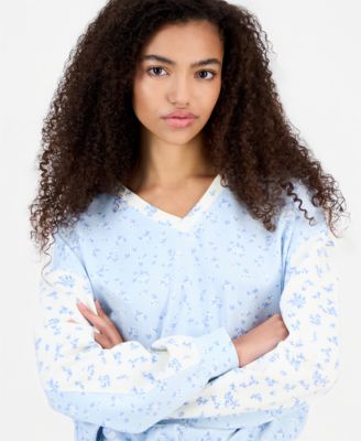 Juniors' Scuba V-Neck Colorblock Sweatshirt