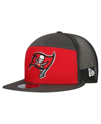 New Era - Men's Red/Pewter Tampa Bay Buccaneers Outdoor Split Panel 9FIFTY Snapback Hat