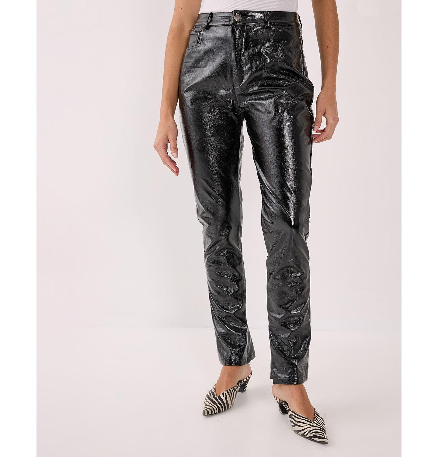Женские брюки Nasty Gal Distressed High Waisted Vinyl, цвет: Чёрный — фото 10