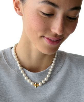 Imitation Pearl and Cubic Zirconia Flower Pendant Necklace