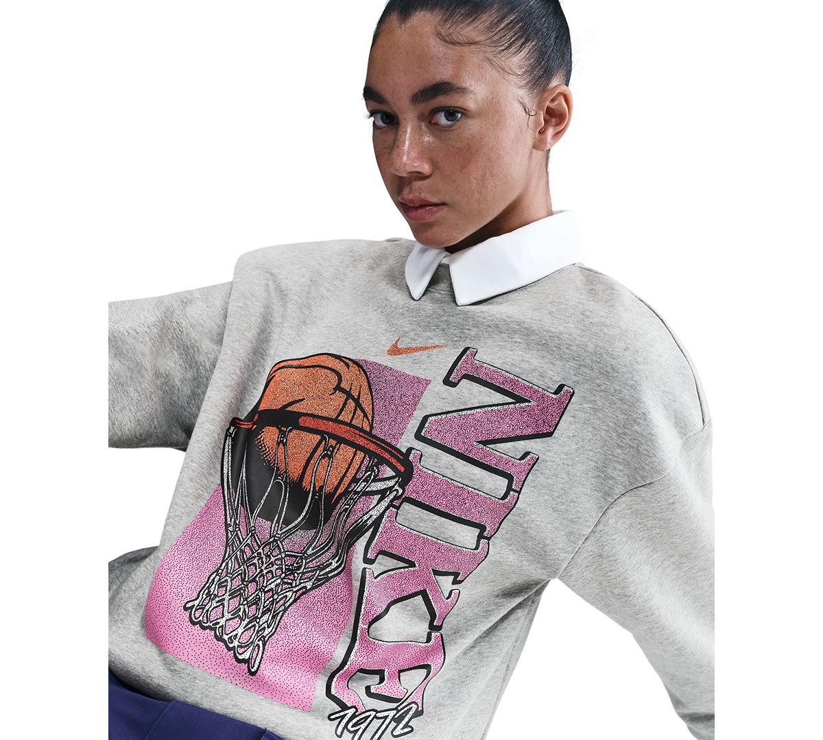 Nike Women's Fleece Loose Fit Crew Neck T-shirt In Gray