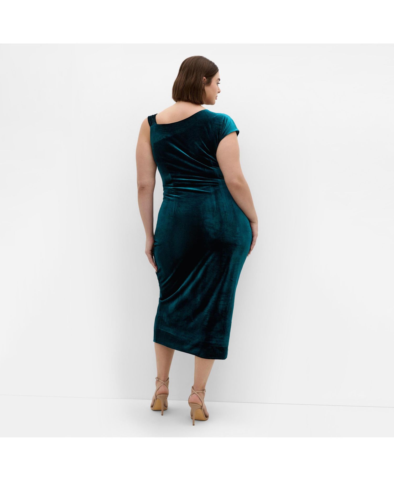Plus Size Vivi Velour Midi Dress