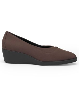 Women's Taka Wedge Pump